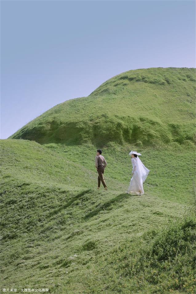 ����ͼɭ�Ļ���ý��Ӱ